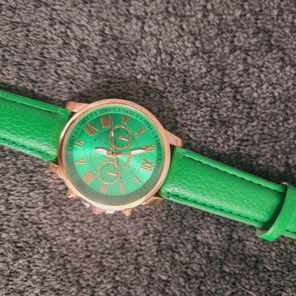Green & Gold Watch *New Never Used - Picture 4 of 4